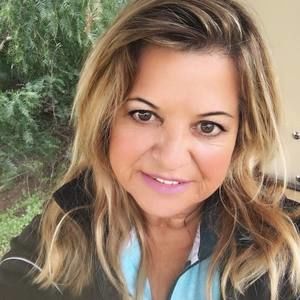 Meet your Posher, Caryn